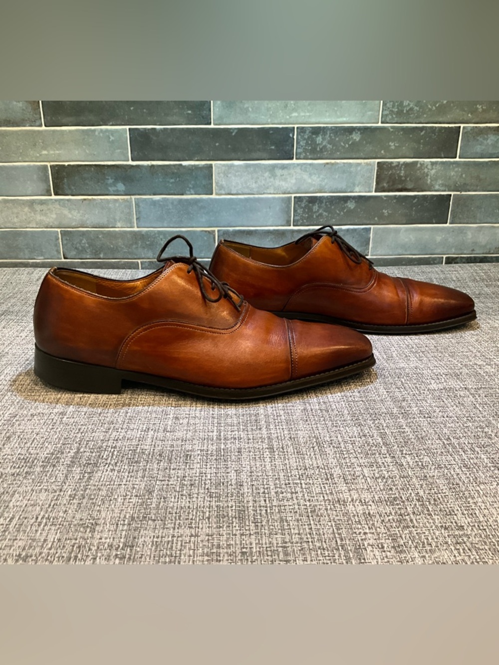 Magnanni Men's Handcrafted Leather Cap-Toe Oxford Dress Shoes In Cognac - Picture 10 of 16